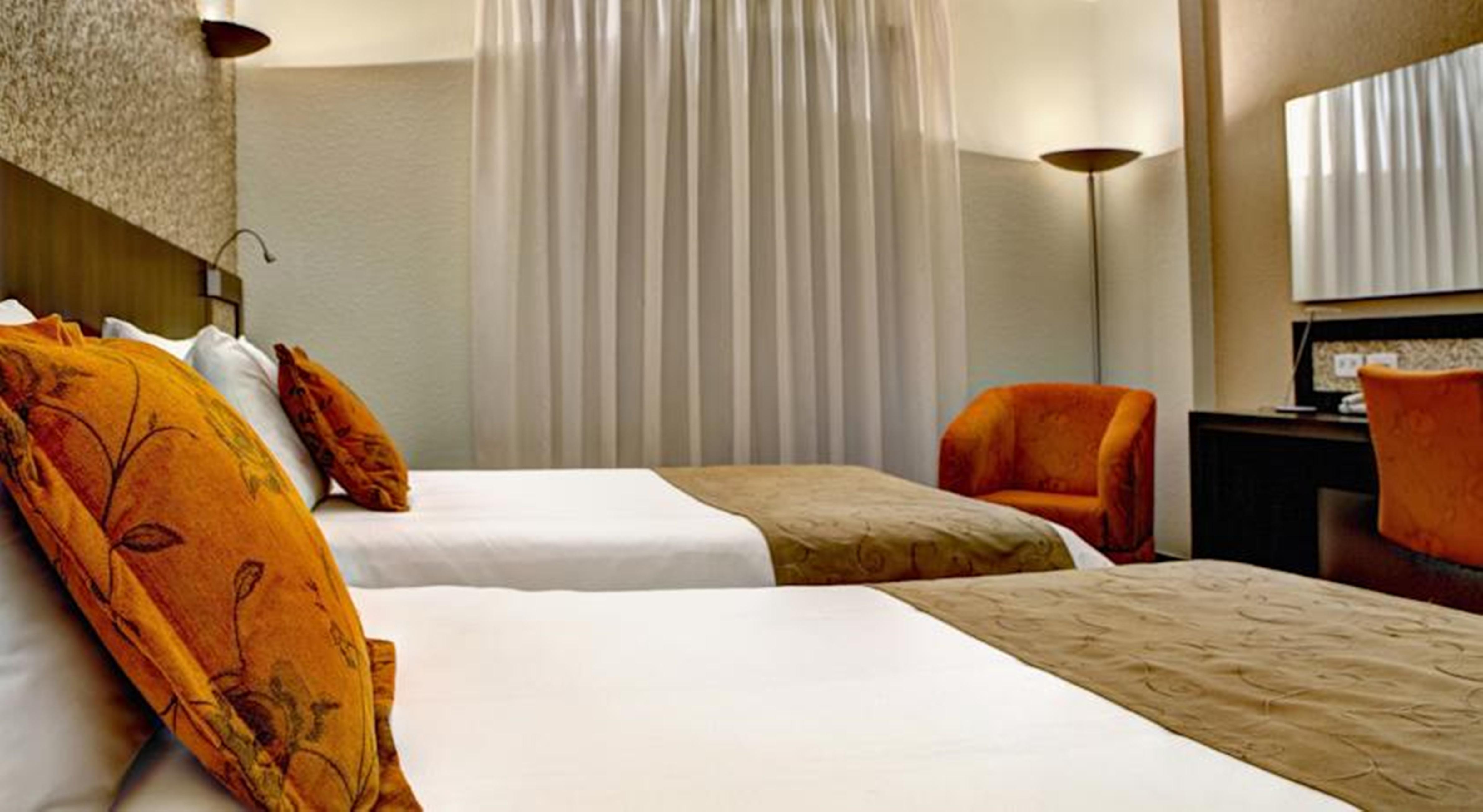 Quality Hotel Curitiba Habitación foto