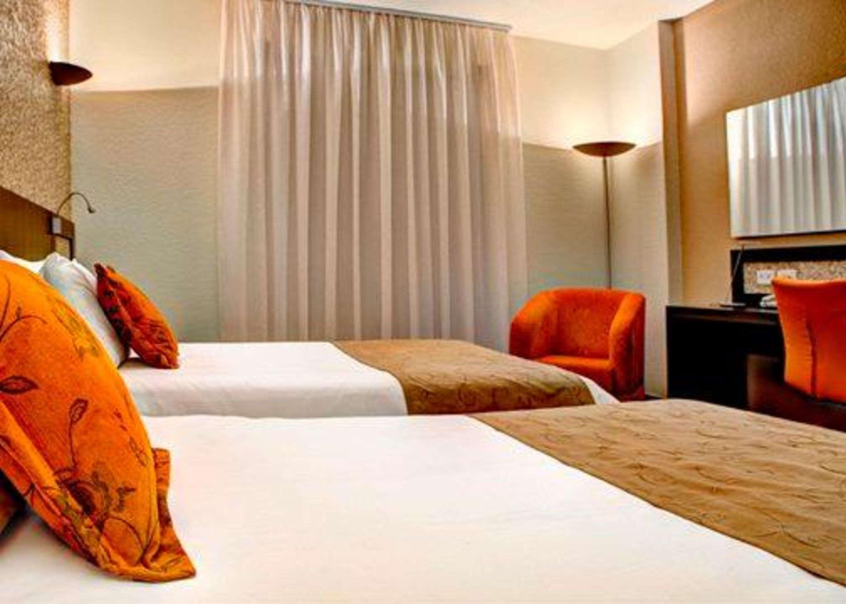 Quality Hotel Curitiba Exterior foto